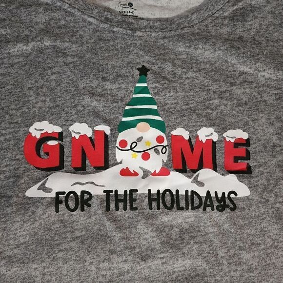Plus Size Women's Holidays Gnome Pajama Set - Picture 7 of 8